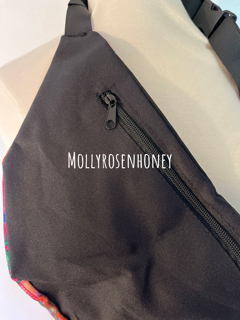Miniaturebillede: Mollyrosenhoney Bælte-taske #1