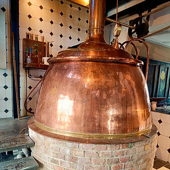 Kupfer-Sudkessel in der Brauerei Rotes Pony