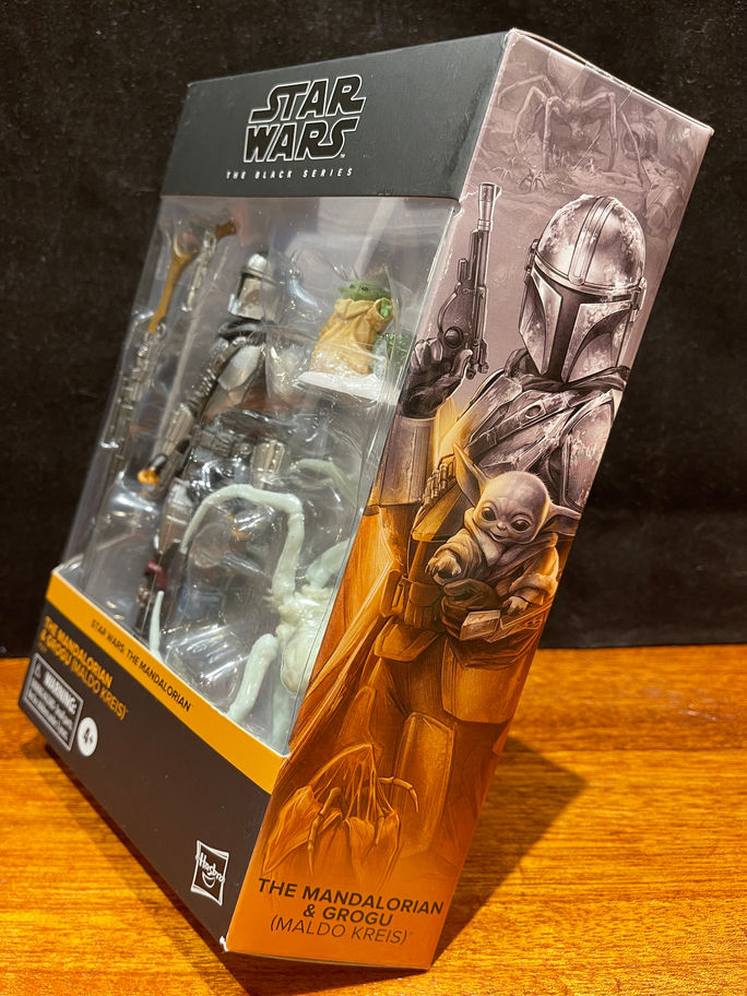 STAR WARS The Black Series Mandalorian and Grogu