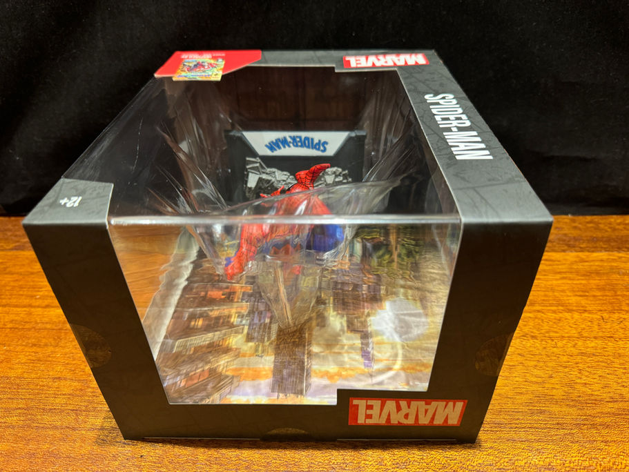 McFarlane Toys SPIDER-MAN #6 Comic Cover Posed Figure