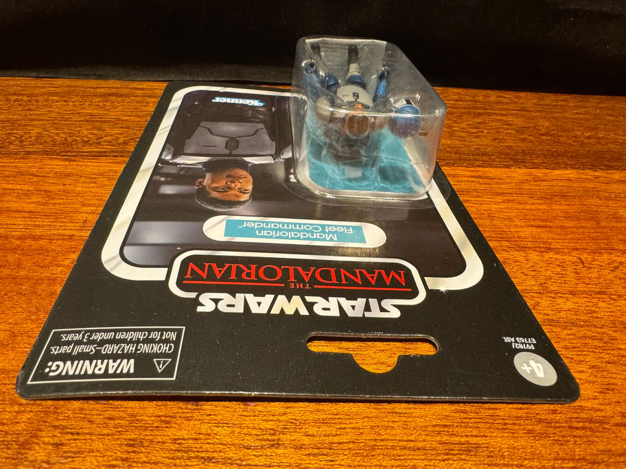 STAR WARS Vintage Collection MANDALORIAN FLEET COMMANDER VC314 3.75" Figure