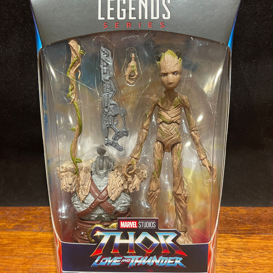 Marvel Legends Series Thor Love and Thunder Groot action figure