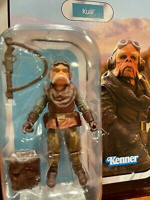 Miniatura: Kenner-style action figure,  The Mandalorian,  in packaging
