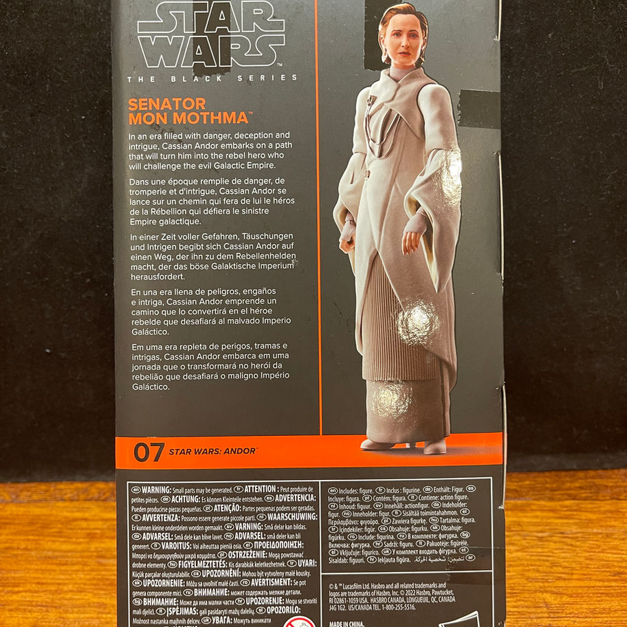 The Mandalorian Mon Mothma Star Wars action figure