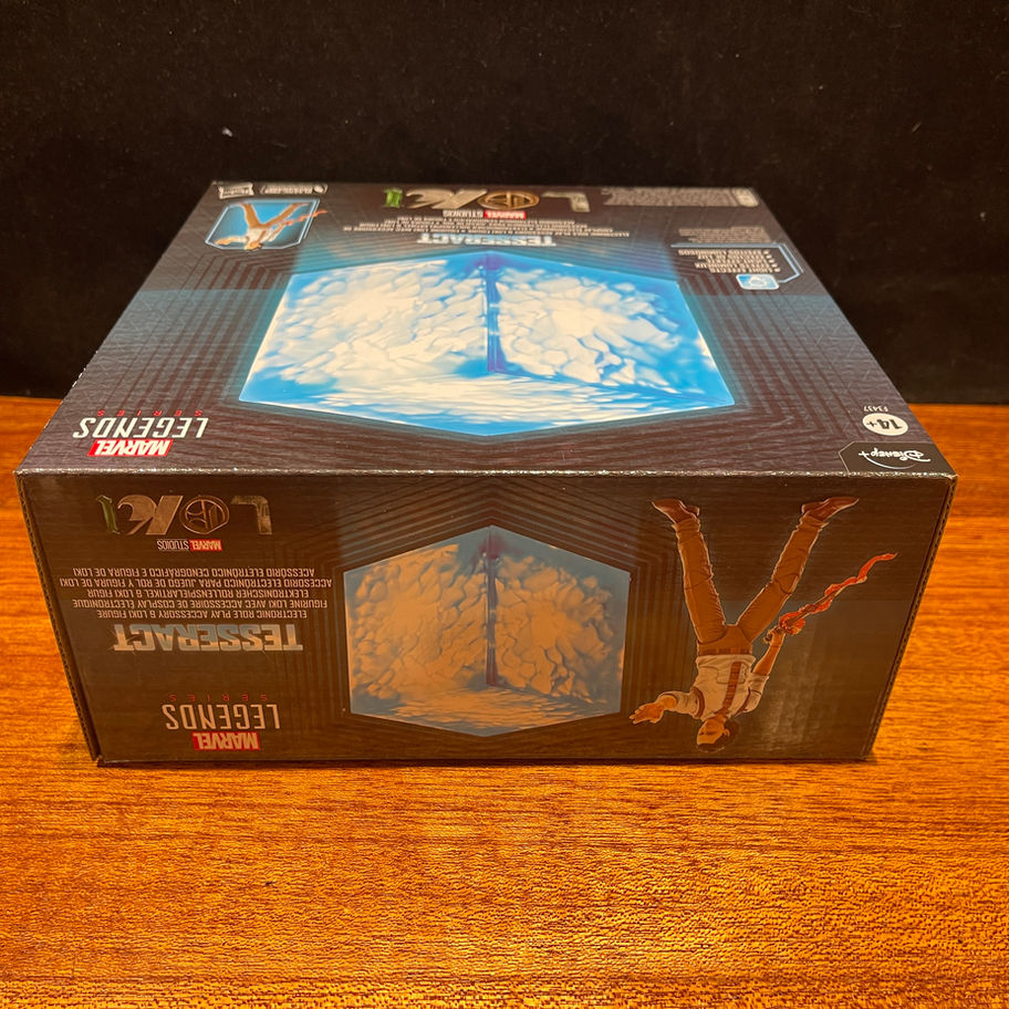 Marvel Legends LOKI TESSERACT with LOKI 6" Action Figure