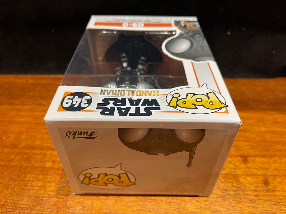 Miniature : Darth Vader Pop! Vinyl Star Wars figure in box