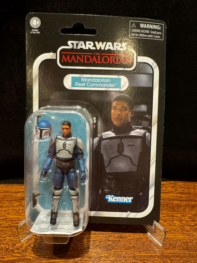 STAR WARS Vintage Collection MANDALORIAN FLEET COMMANDER VC314 3.75" Figure