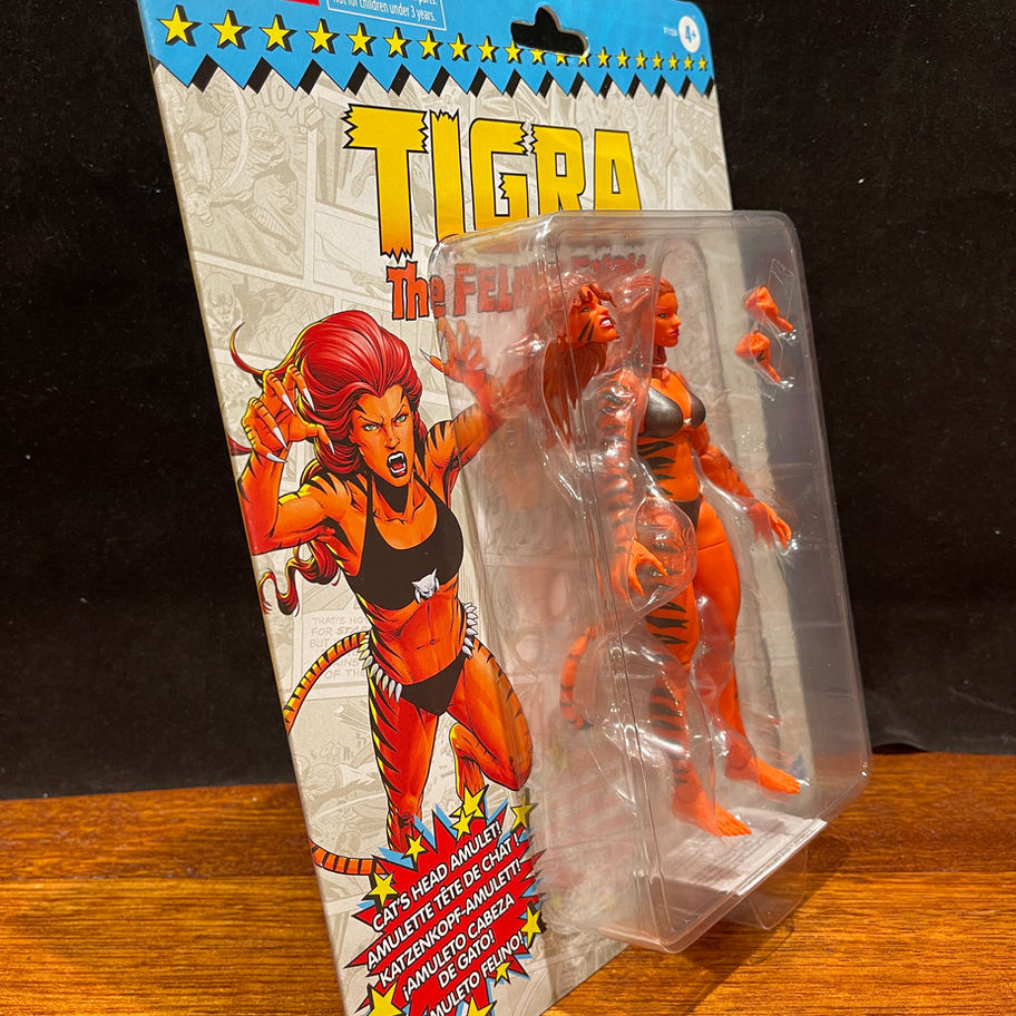 Tigre action figure in package