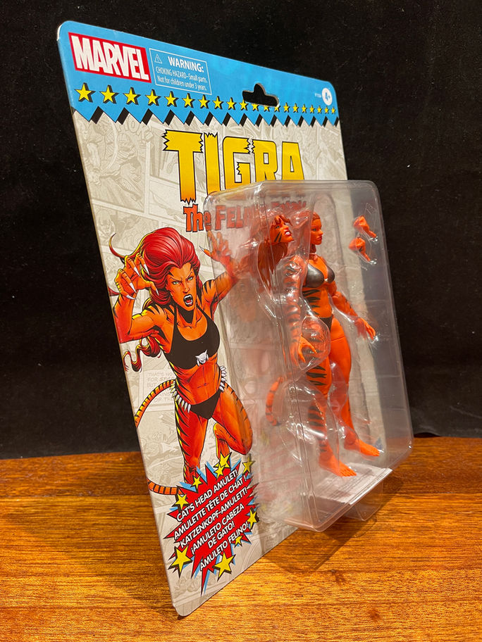 Tigre action figure in package