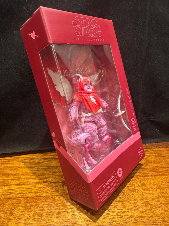 STAR WARS Black Series EWOK (VALENTINE'S DAY EDITION) 6" Action Figure
