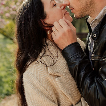 laura giraud photographe - 2026 - couple engagement Olivia & Gregory (43).jpg
