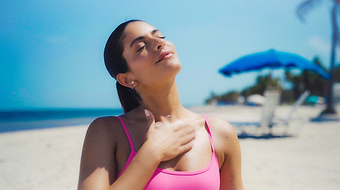 Director Reel.00_01_35_03.Still001.jpg