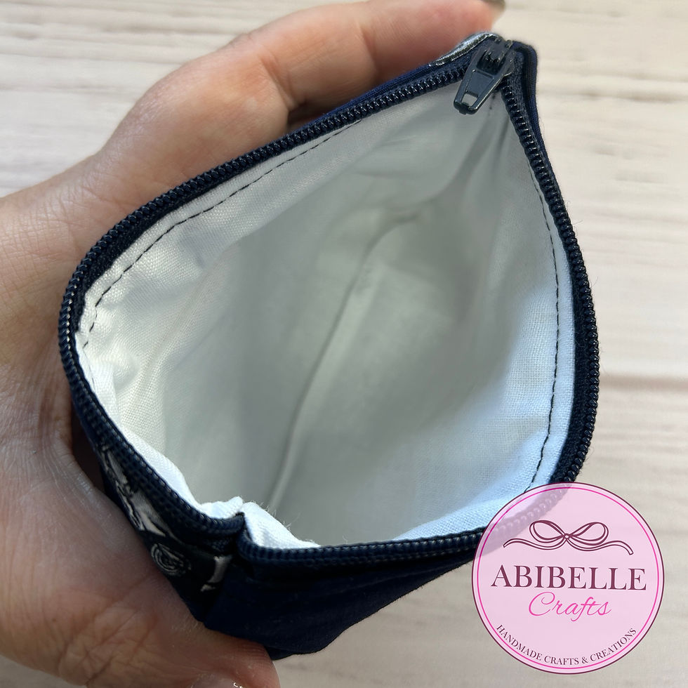Thumbnail: Handmade Small Zipped Coin Purse - Vintage Cars