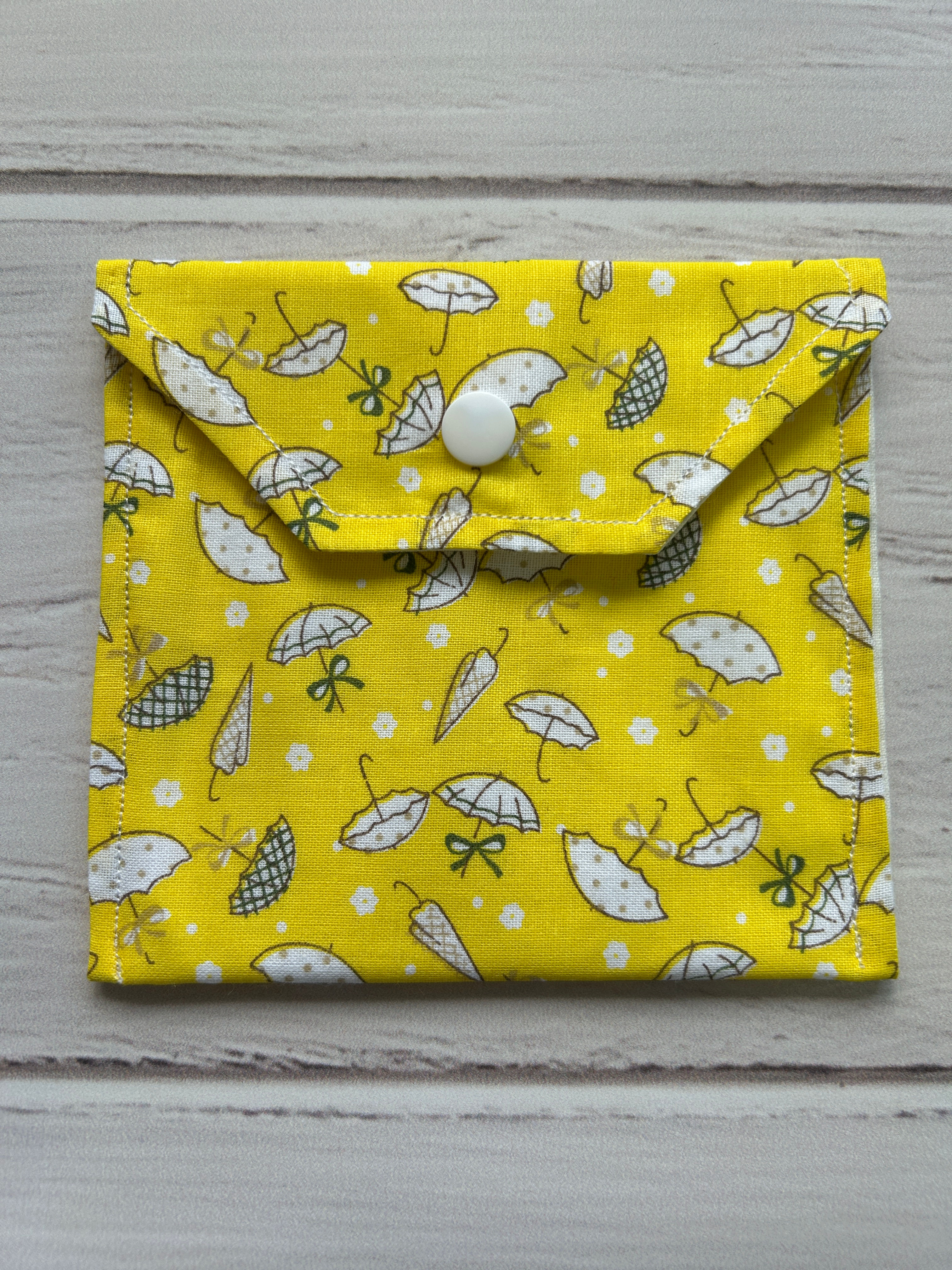 Period Pouch - Sanitary Pad Purse - Yellow & White Umbrella Pattern