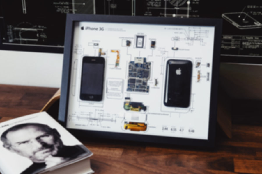 Décoration murale iPhone 3G démonté