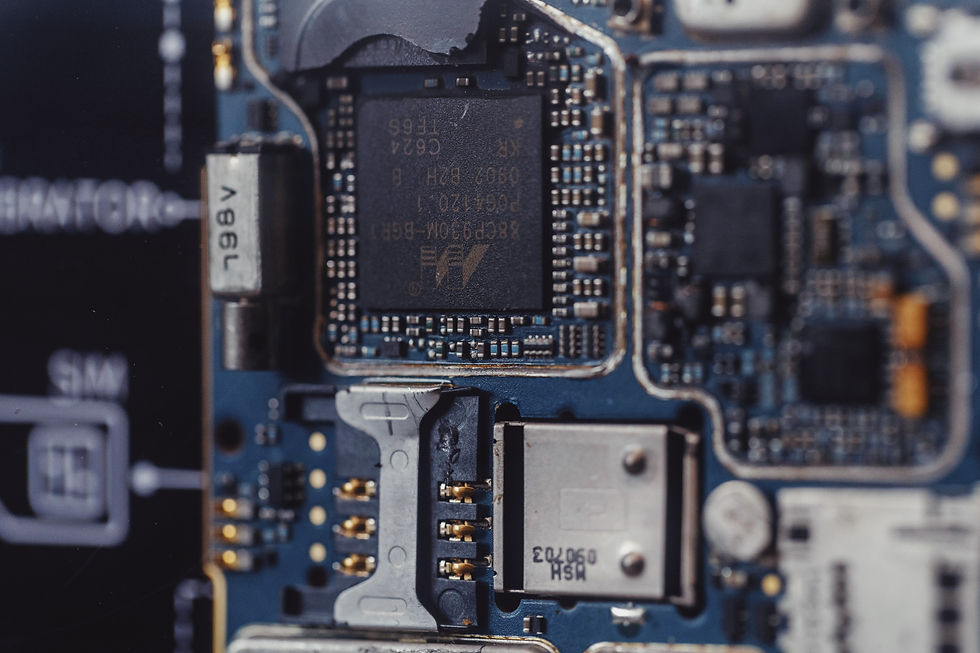 Miniature : Disassembled Blackberry Bold 9000 Frame Art