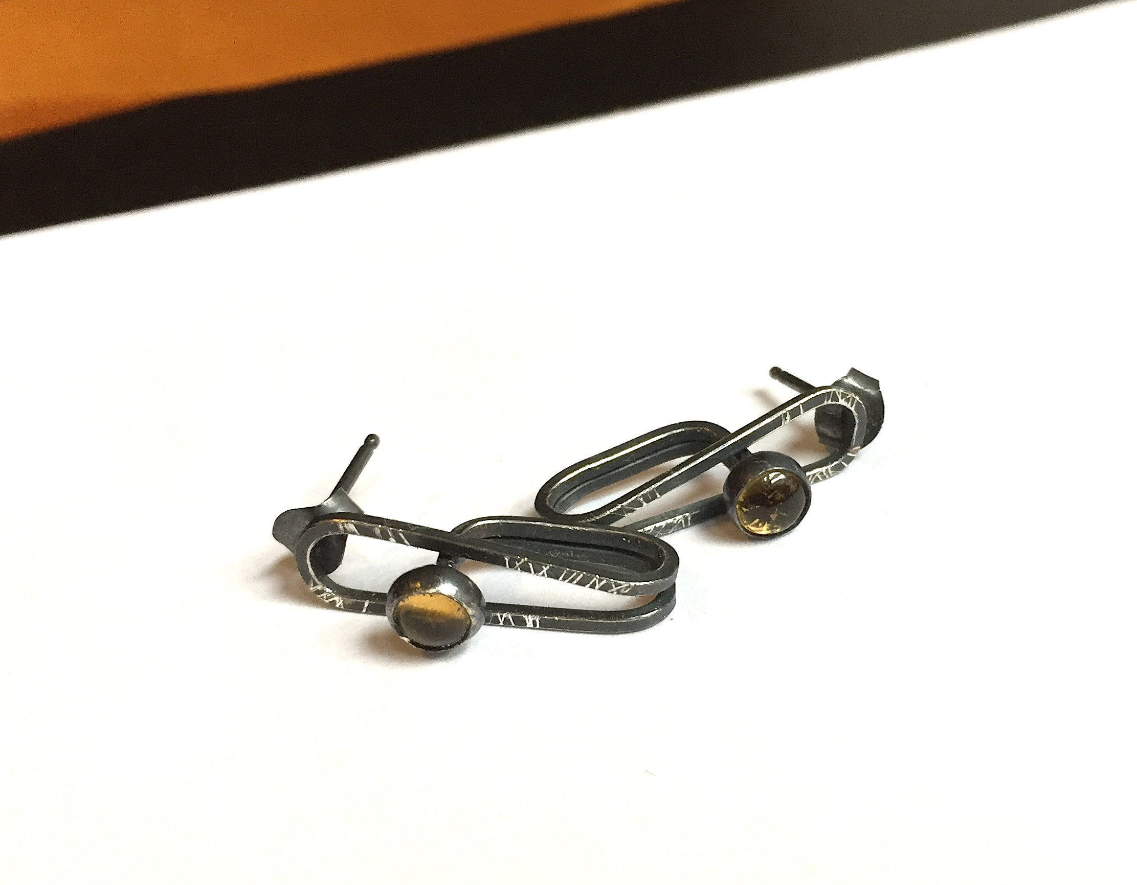 Form earrings (Big)