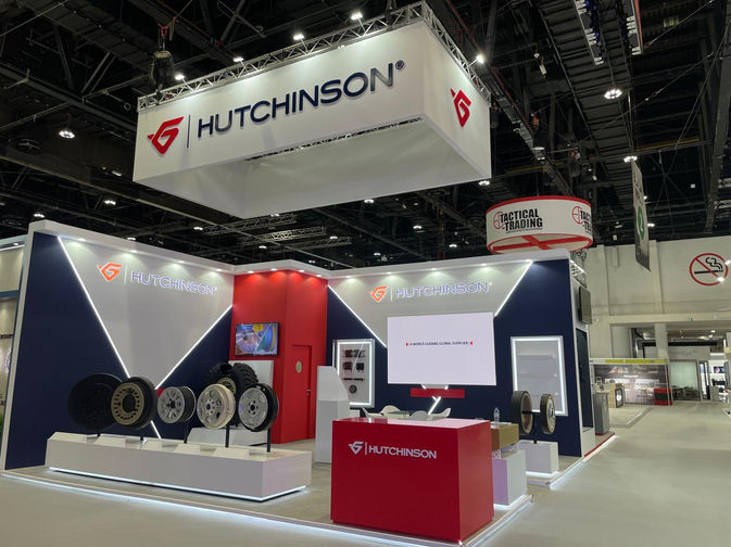 red and white theme exhibition stand design dubai lashwin uae