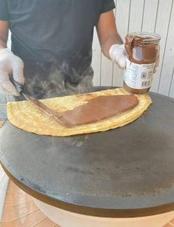 דוכן קרפ צרפתי לאירוע ליומולדת לבר מצווה לבת מצווה