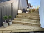 terrassetrapp med enkle og dobble trinn