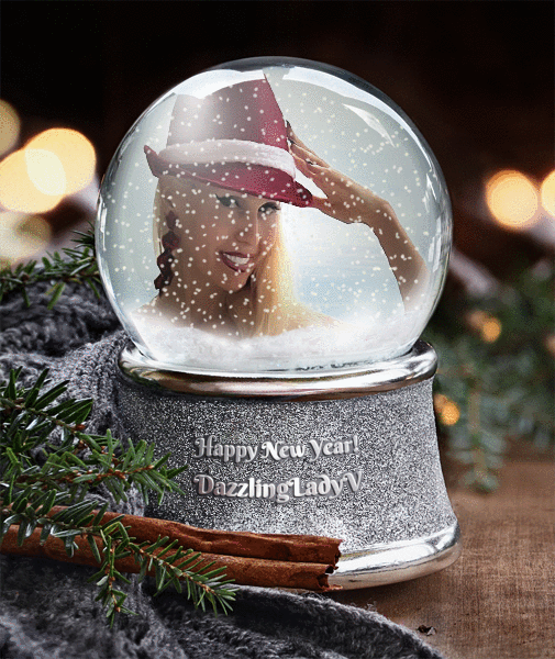 DazzlingLadyV snow globe