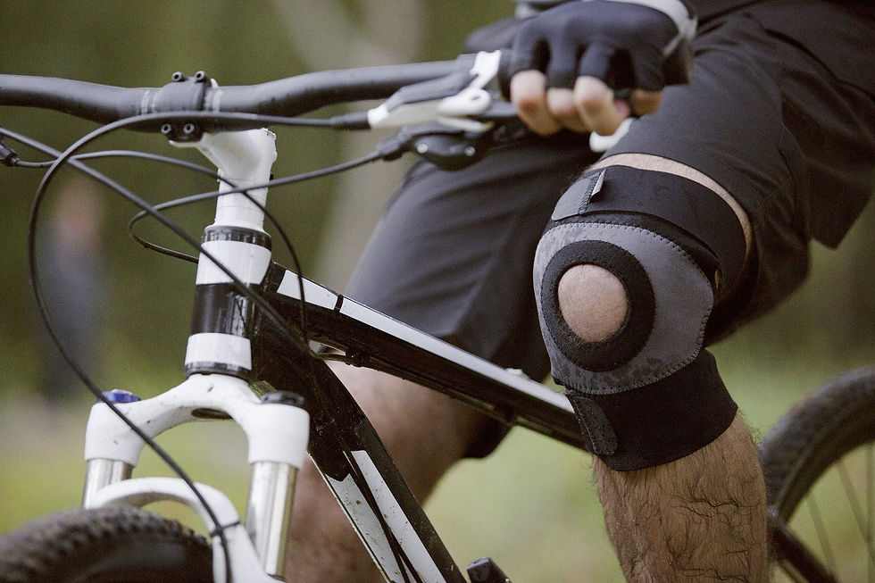 الصورة المصغرة: FUTURO™ Sport Moisture Control Knee Support