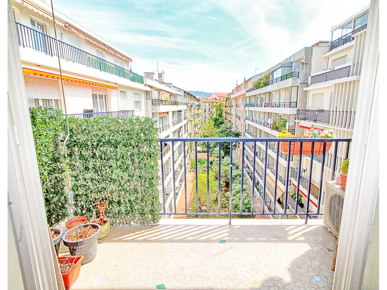 3 Pièces Place Mozart Nice aginvest