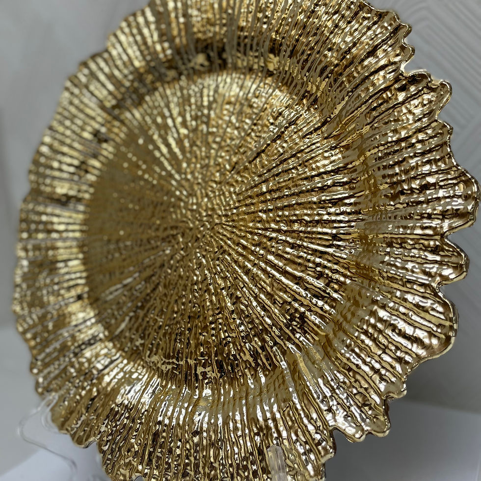 Thumbnail: Gold Reef Acrylic Charger Plates