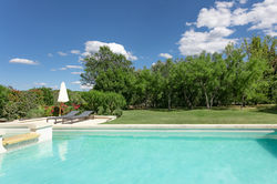 LE CABANON Happy Places