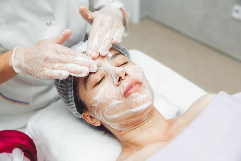 limpeza-de-pele-skin-care-facial.jpg
