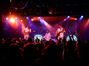 Philadelphia Gathers in Worship for Capstan’s “The Cult Tour”