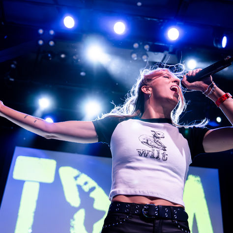 Taylor Acorn Became the “Poster Child” of NYC at Gramercy Theater