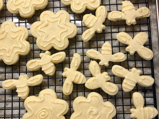 The Cutest Orange-Almond Sugar Cookies Ever