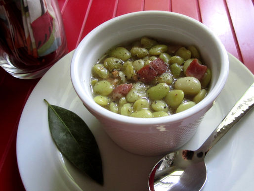 Fresh Lima Beans with Smoked Bacon