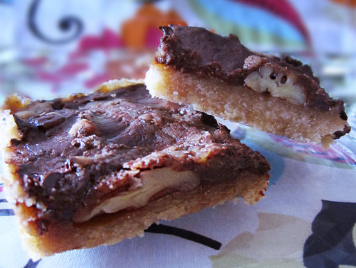 Cold & Craving Oooey Gooey Caramel Chocolate Bars