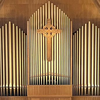 Organ pipes at Immanuel Presbyterian Church.jpg