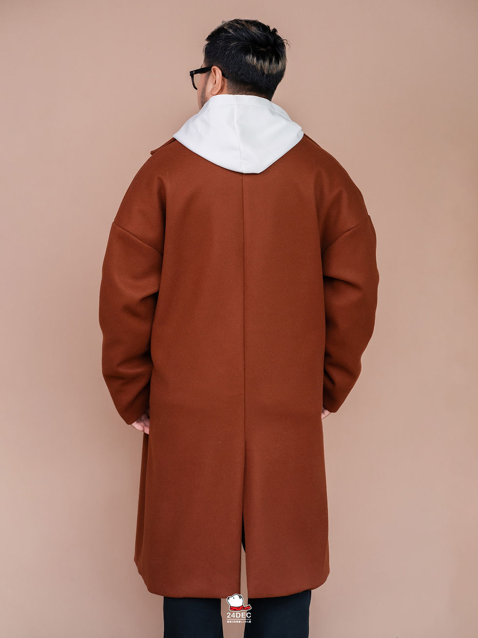 ภาพขนาดย่อ: เช่าเสื้อโค้ท ชาย รุ่น PATMOS