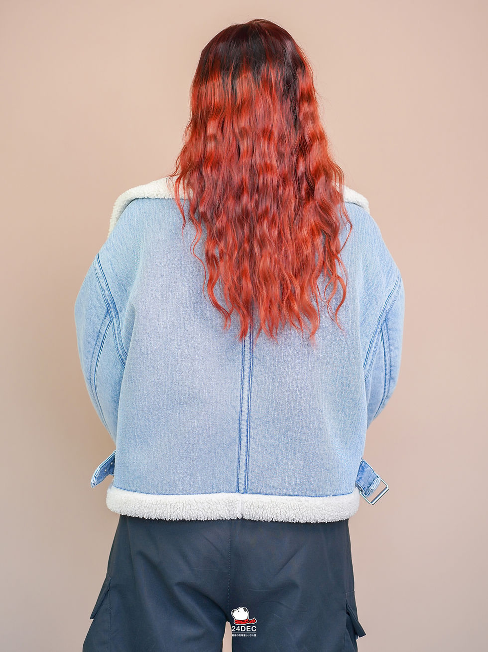 ภาพขนาดย่อ: เช่าเสื้อแจ็คเก็ต หญิง รุ่น COCO