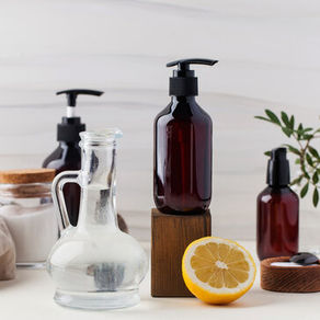 12 Homemade Cleaning Products: DIY Guide
