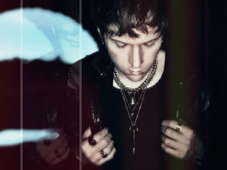 RIOT SON Turns Momentum Into Emotion With “What Makes You Think” A Magnetic, Euphoric Statement That Hits Hard