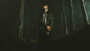 DAVID KUSHNER RELEASES NEW SONG“SKIN AND BONES”