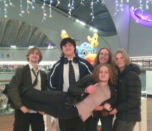 Dunebug Unveils "Terracotta": A Raw and Cinematic Ode to Longing and Imperfection