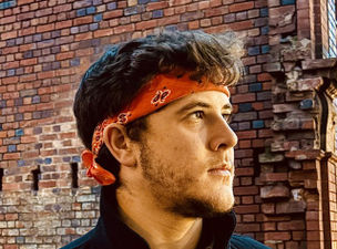 Hayden Lloyd Drops “Scoop” – A Genre-Bending Blast You Can’t Miss