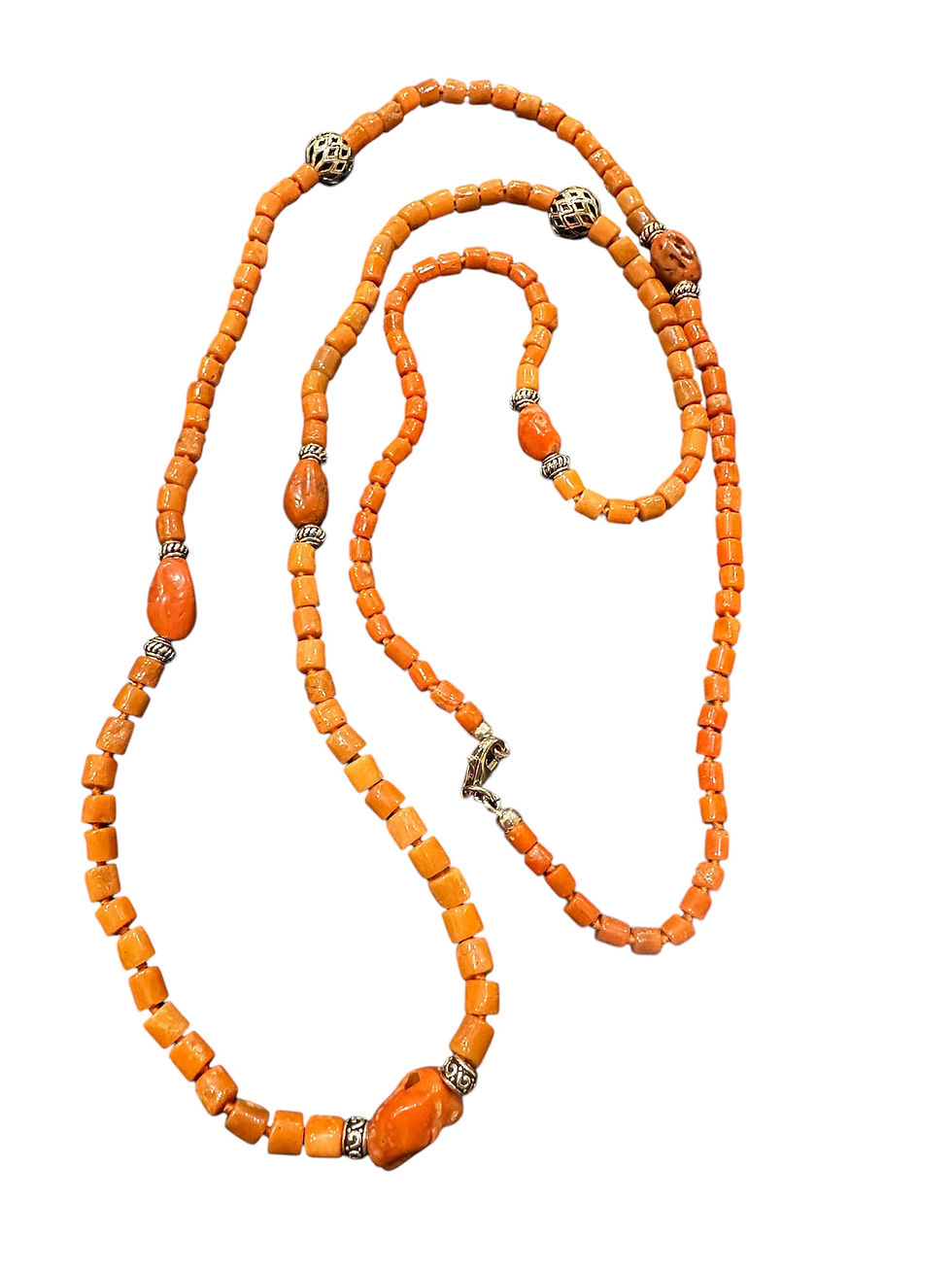 Thumbnail: Collana corallo con partiture in argento 