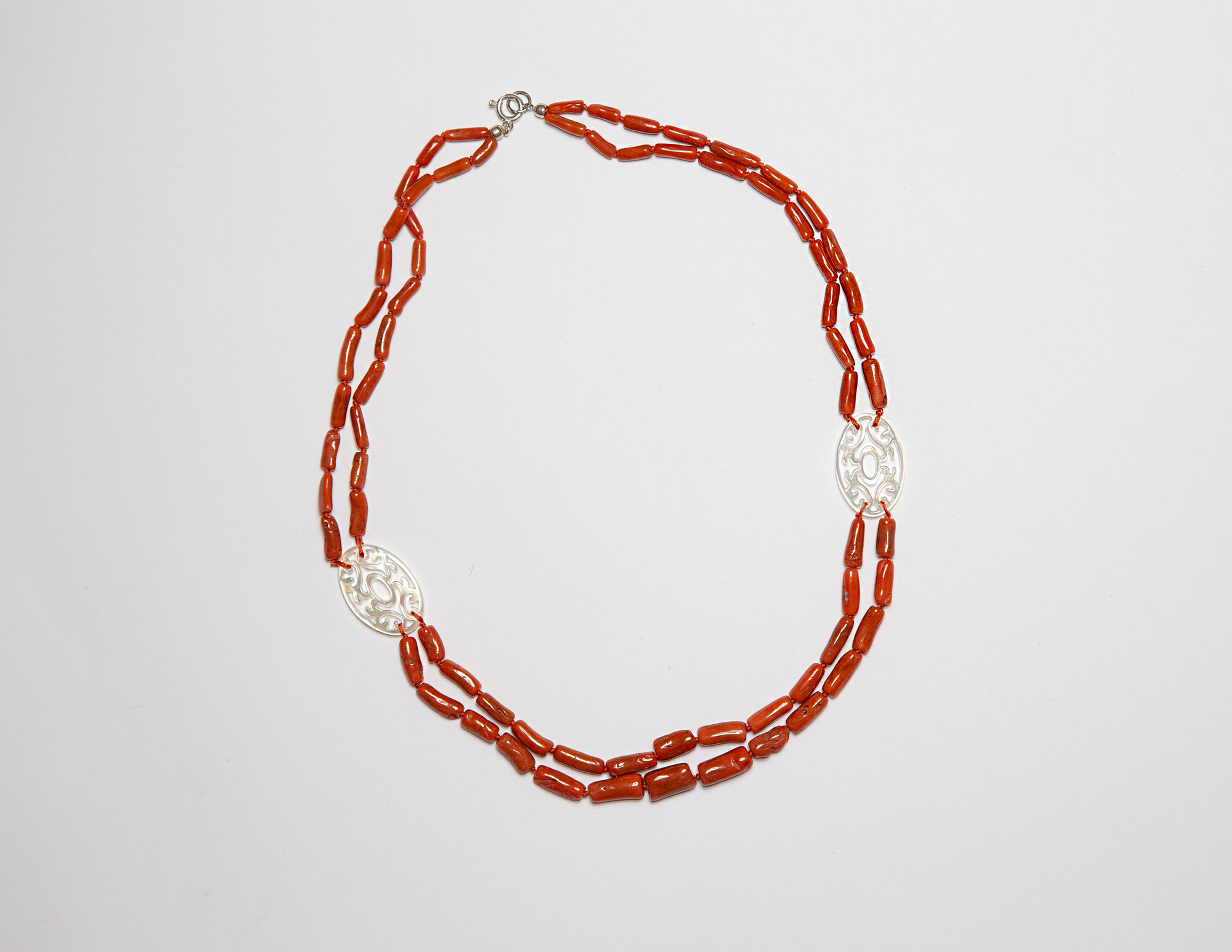 Collana in Corallo fossile  di Sciacca e Madreperla