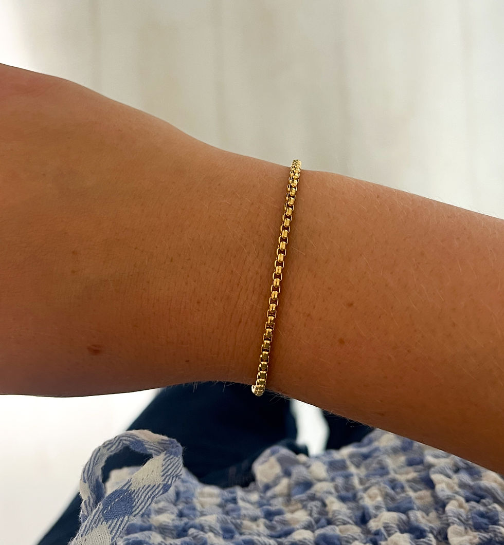 Daniella gold bracelet