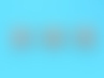 Three wooden discs on a blue background show an online shopping process: computer, box, and delivery truck connected by arrows.