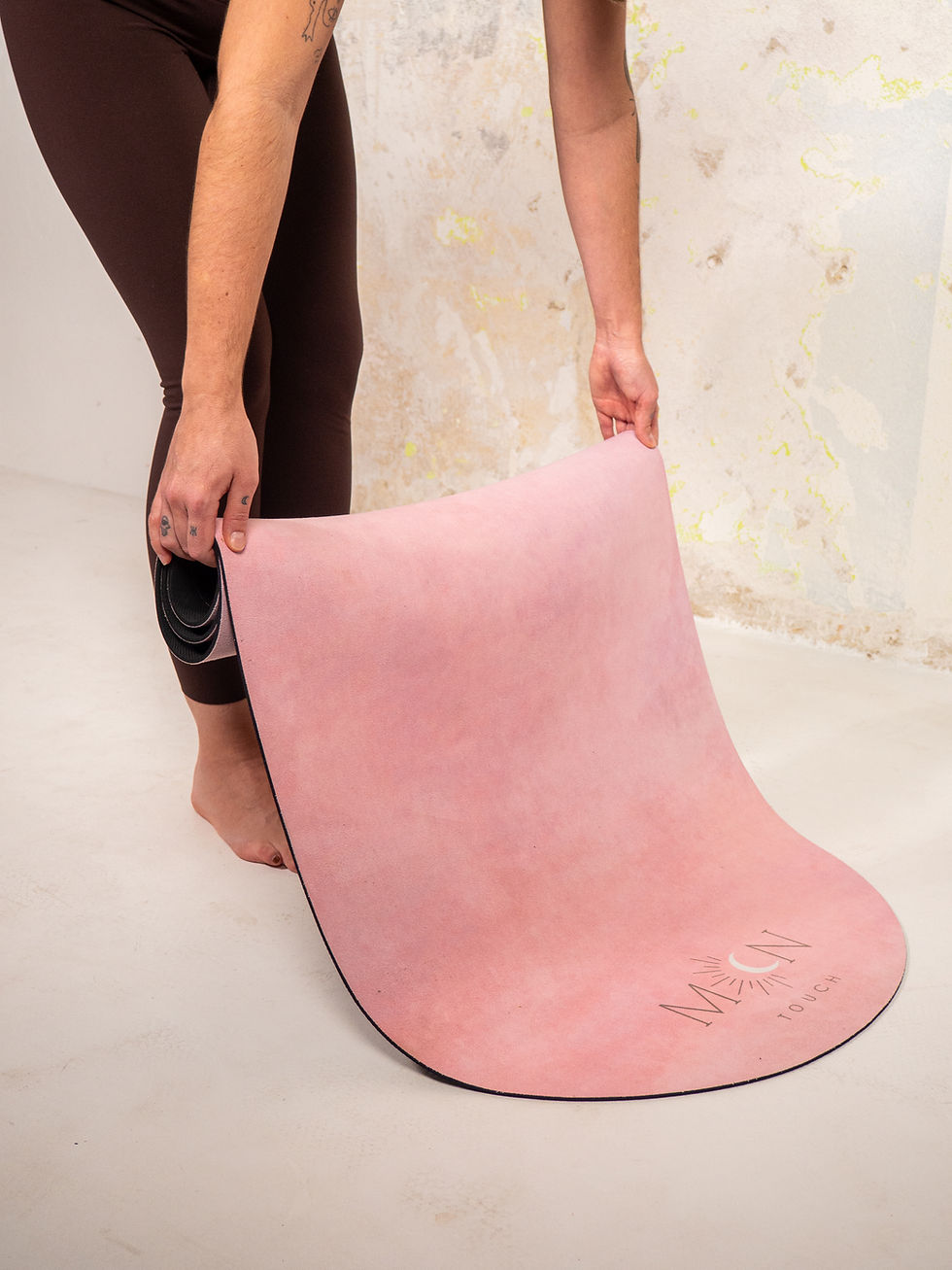 Miniatura: Oválná semišová jogamatka Blush