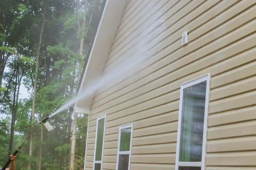 wdg-blog-how-to-clean-the-exterior-of-your-home2.webp