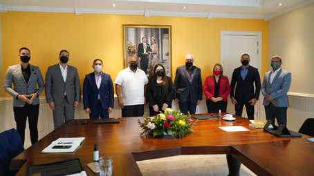 E REUNIONNAN CU DEPARTAMENTONAN DI GOBIERNO LO CUMINSA E SIMAN AKI